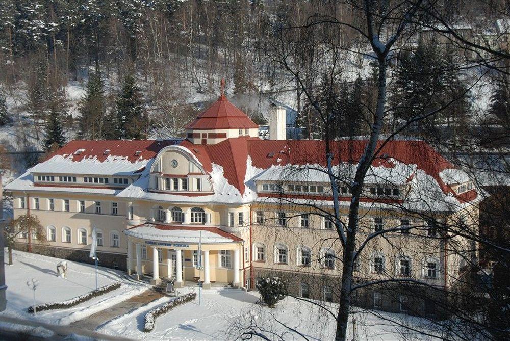 Hotel Radium Palace 야히모프 외부 사진