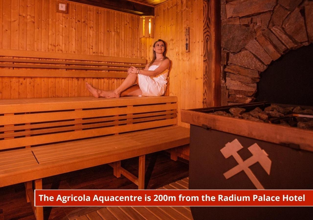 Hotel Radium Palace 야히모프 외부 사진